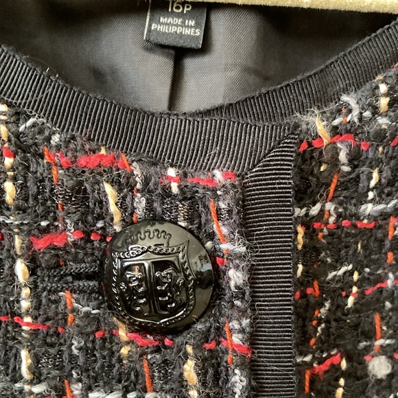 Tailored Talbots Petites “Chanel” style suit jacket. - Picture 5 of 8